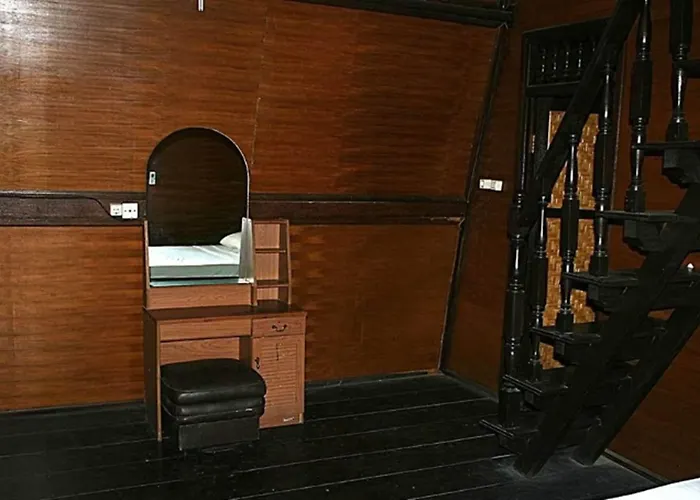 Lumbung Sari Hotel 3*