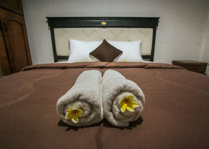 Lumbung Sari 3* Legian