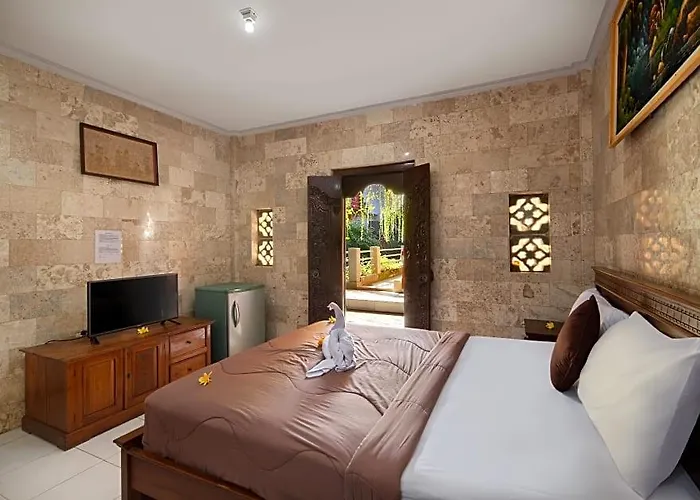 Lumbung Sari Hotel 3*