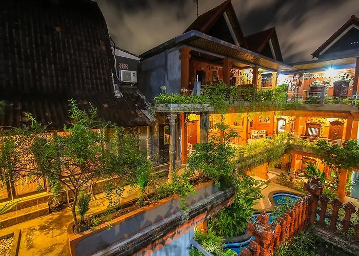 Lumbung Sari 3* Legian (Bali)