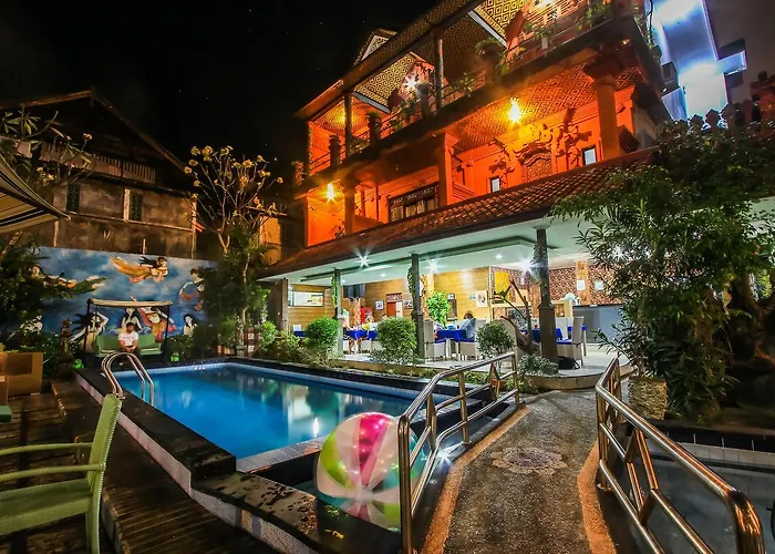 Lumbung Sari 3* Legian (Bali)