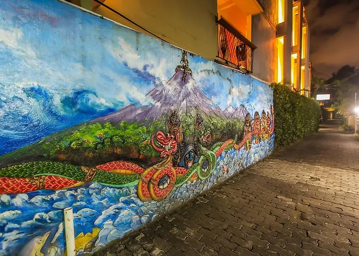 Lumbung Sari 3* Legian (Bali)